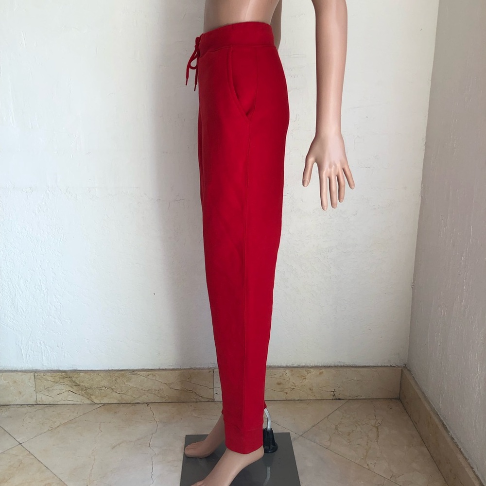 Berkeley Jensen Red Fleece Cuffed Joggers Sweatpants Women’s Size M Drawstring - Picture 3 of 16